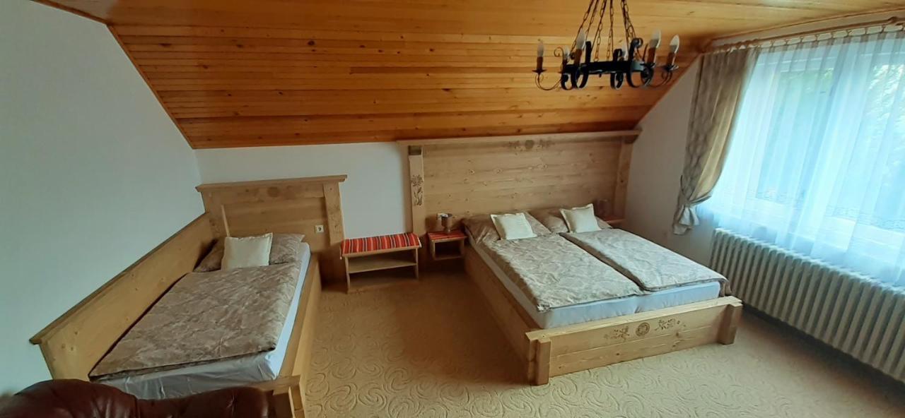 Apartman Astra V Zdiari Eksteriør billede