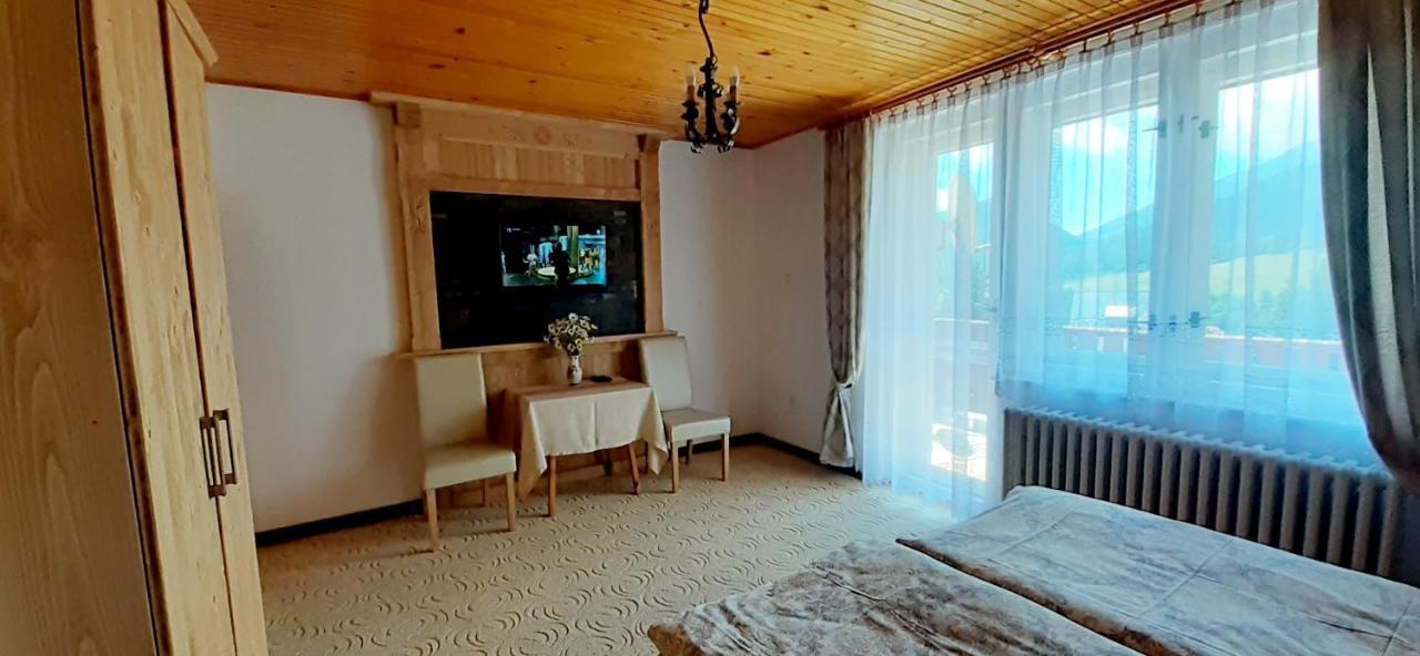 Apartman Astra V Zdiari Eksteriør billede